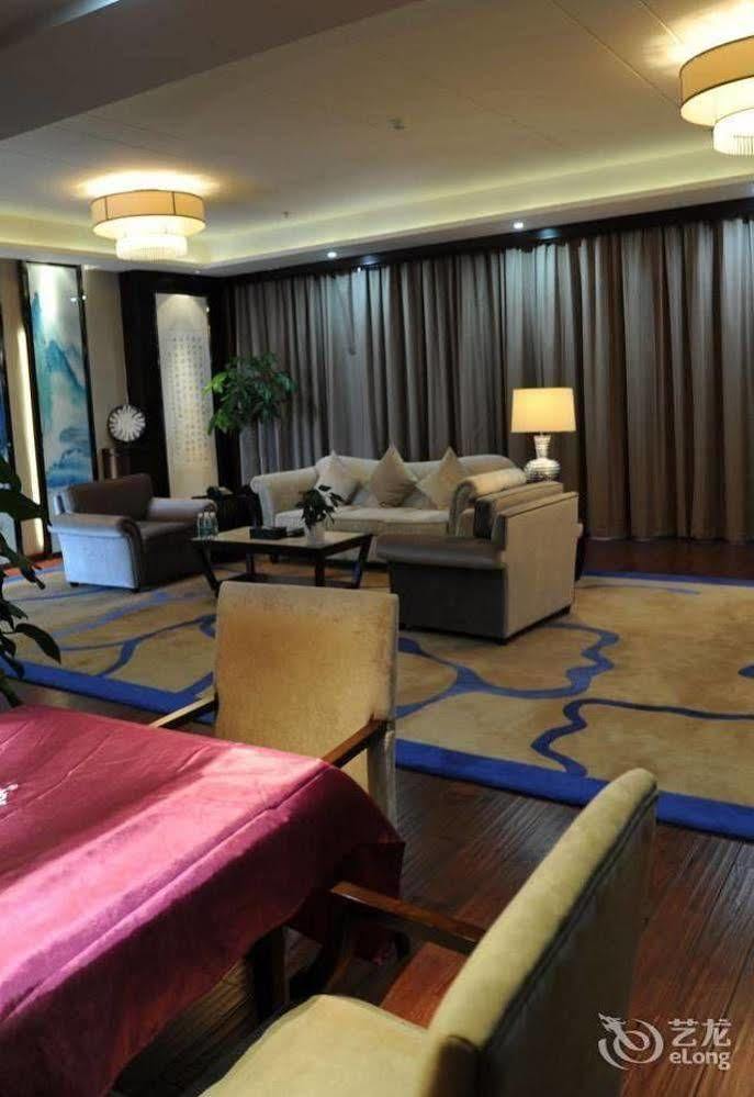 Jingyue Lake Hotel Dujiangyan Εξωτερικό φωτογραφία